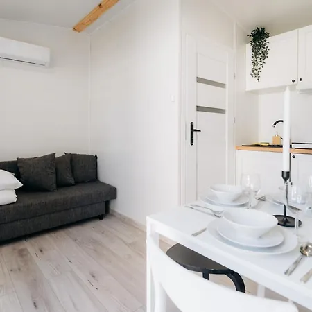 Domki Wroclaw بيت للعطل *